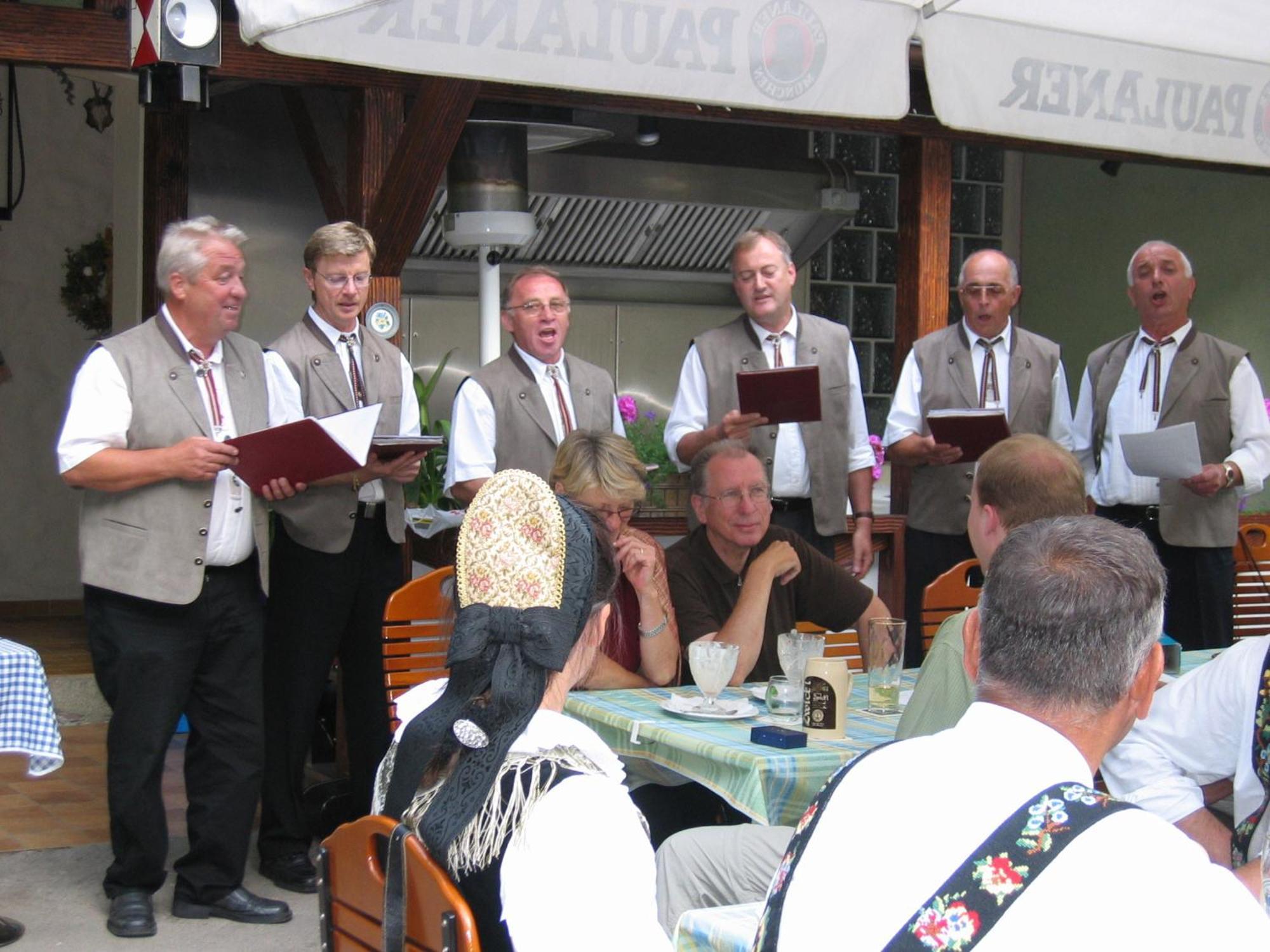 Gasthof & Hotel Goldener Hirsch Bad Berneck im Fichtelgebirge Buitenkant foto